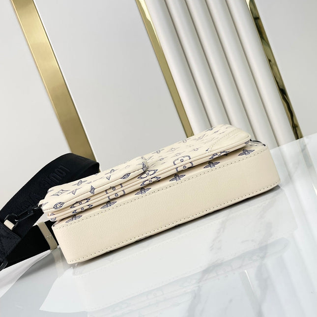 TRIO MESSENGER 25 IN CREAM BLUE MONOGRAM SHADOW CALFSKIN