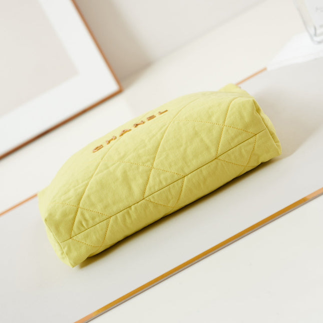 CC CLASSIC MEDIUM 37 BAG IN YELLOW CORN CANVAS