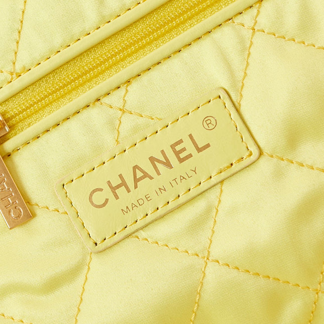 CC CLASSIC MEDIUM 37 BAG IN YELLOW CORN CANVAS
