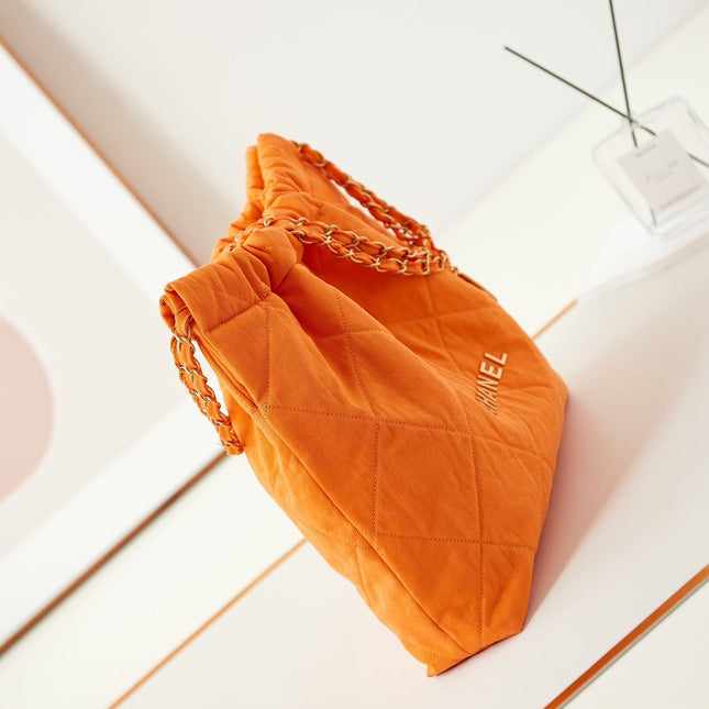 CC CLASSIC MEDIUM 37 BAG IN SAFETY ORANGE CANVAS