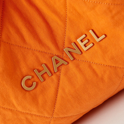CC CLASSIC MEDIUM 37 BAG IN SAFETY ORANGE CANVAS