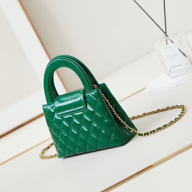 CC KELLY MINI 19 SHOPPING BAG IN GREEN FOREST CALFSKIN