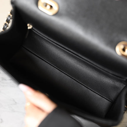 CHANEL 25S FLAP BAG 25 CM IN BLACK LAMBSKIN WITH GOLD HARDWARE