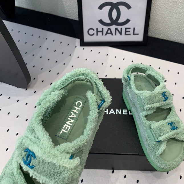 DAD SANDALS PLATFORM IN MINT GREEN FUR
