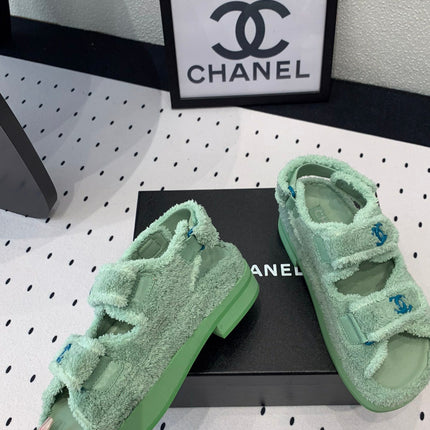 DAD SANDALS PLATFORM IN MINT GREEN FUR