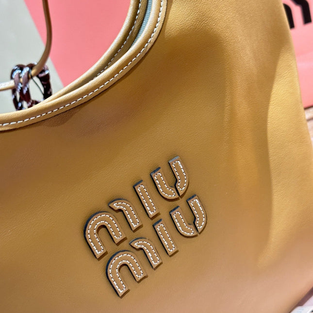 TOTE 30 BAG IN CARAMEL BROWN CALFSKIN