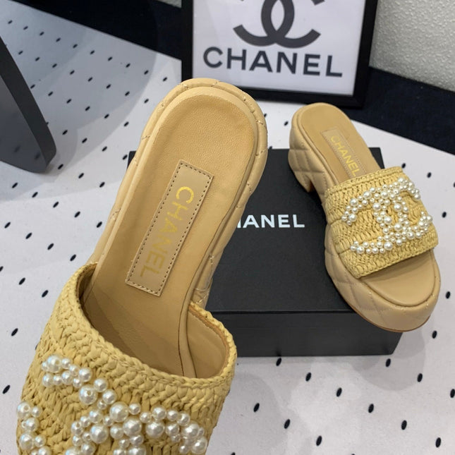 Double CC pearl platform sandals Sheepskin Fawn Yellow