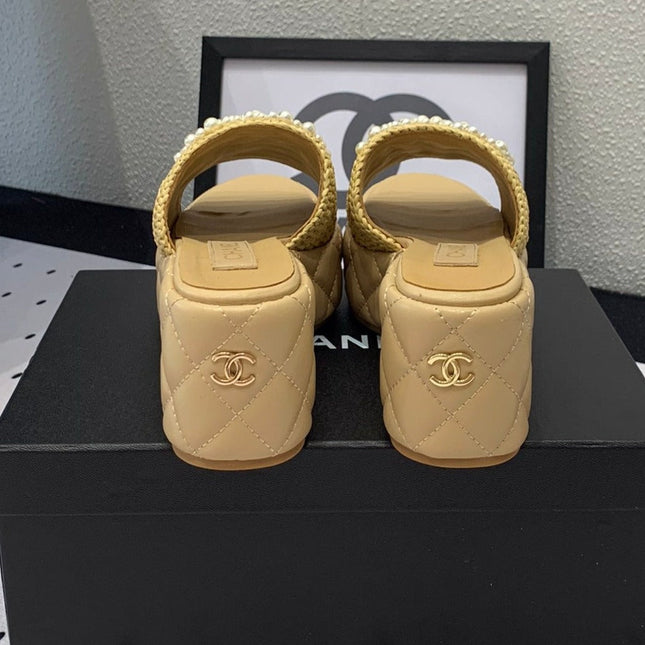 Double CC pearl platform sandals Sheepskin Fawn Yellow
