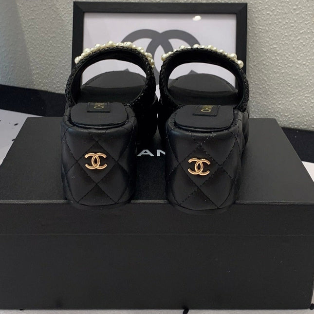 Double CC pearl platform sandals Sheepskin Black