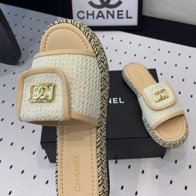 Double CC Women New Trendy Calfskin Slippers Beige Cream