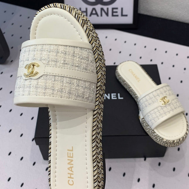 Double CC Women White Slippers Calfskin
