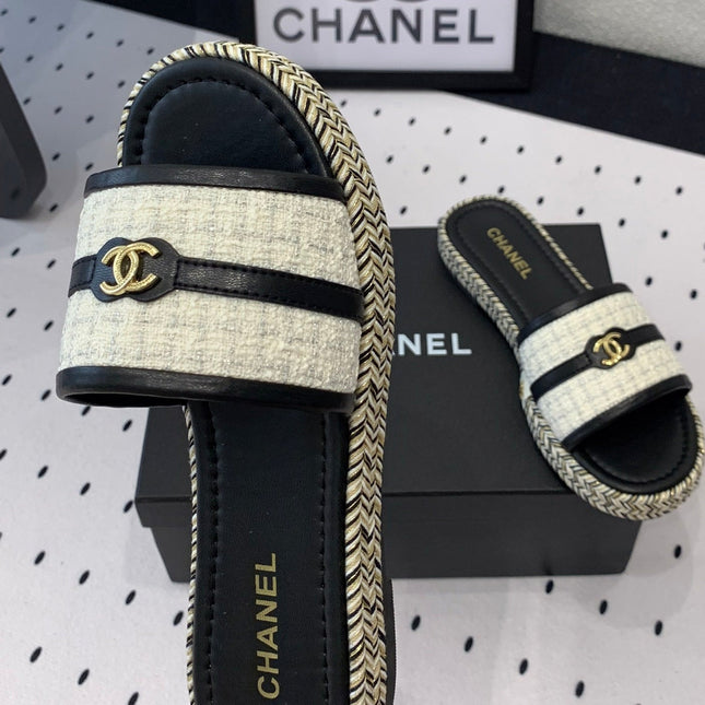 Double CC Women White Black Slippers Calfskin