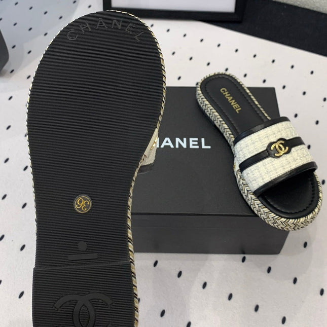 Double CC Women White Black Slippers Calfskin