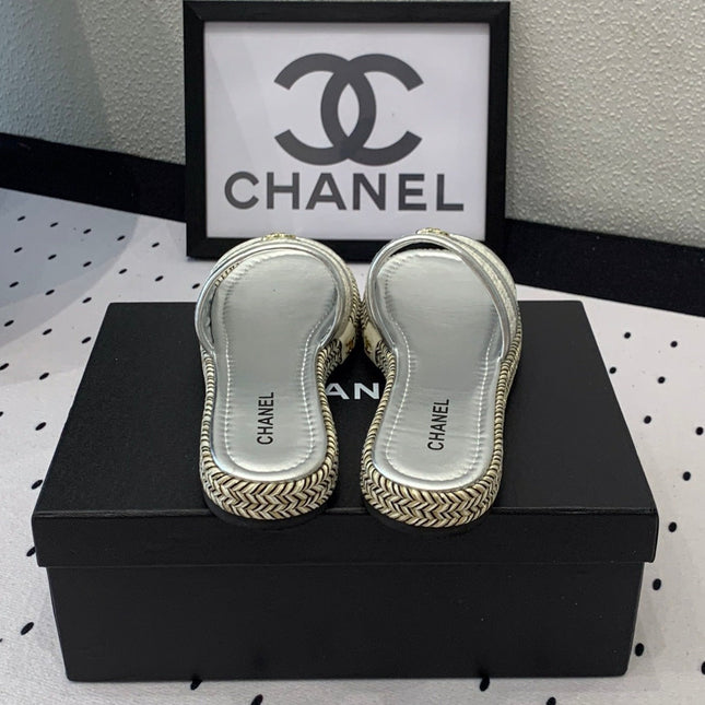 Double CC Women Silver Slippers Calfskin