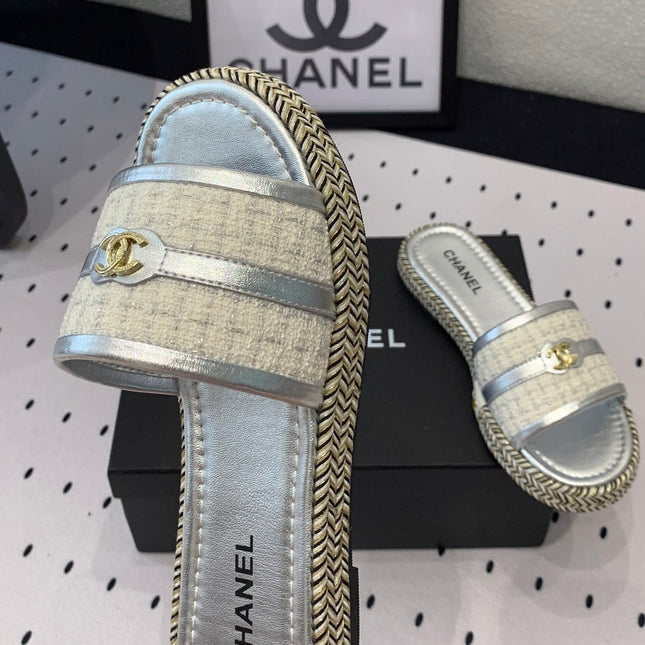Double CC Women Silver Slippers Calfskin