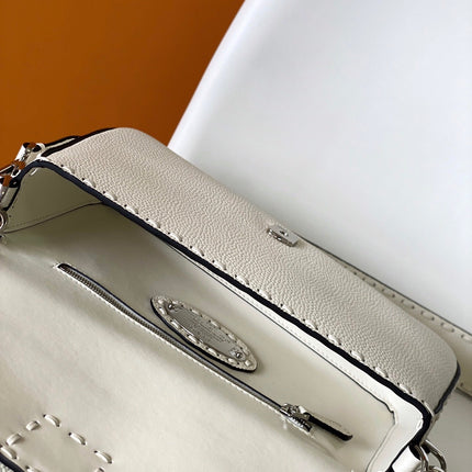 Fend Baguette 27 Bag White Calfskin Shw