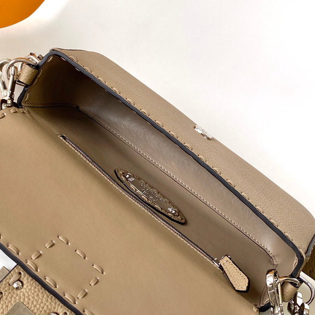 Fend Baguette 27 Bag Brown Calfskin Shw