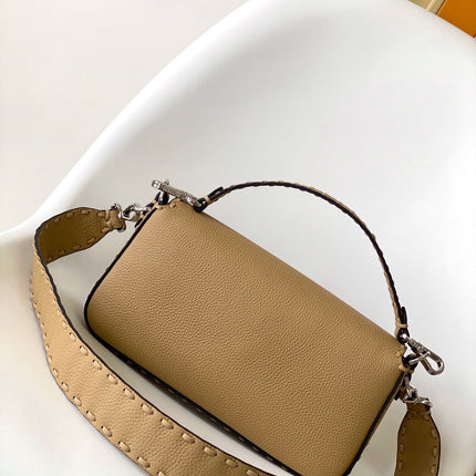 Fend Baguette 27 Bag Light Brown Calfskin Shw