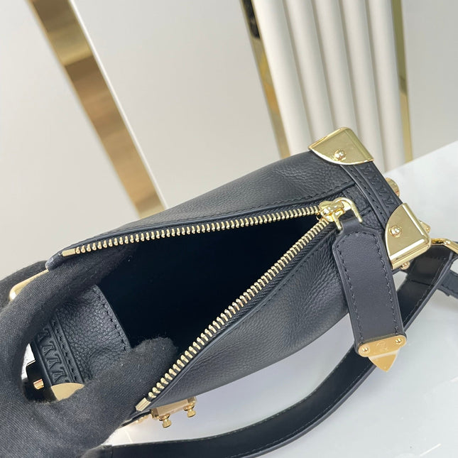 SIDE TRUNK MINI 18 IN BLACK CALFSKIN GOLD HARDWARE
