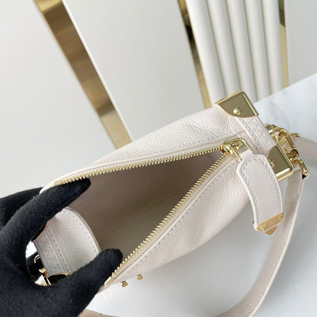 SIDE TRUNK MINI 18 IN WHITE CALFSKIN GOLD HARDWARE