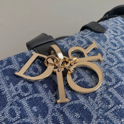 MEDIUM TOUJOURS 28 BLUE DENIM OBLIQUE JACQUARD