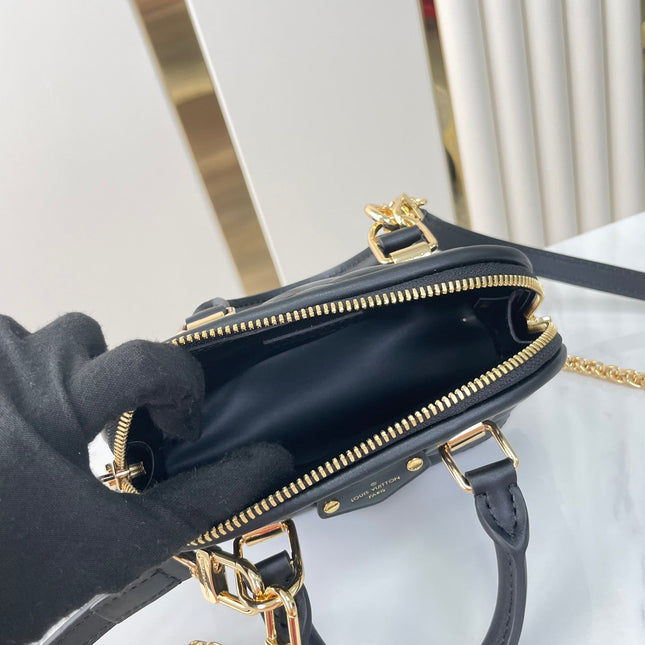 NANO ALMA 18 IN BLACK QUILTED LAMBSKIN GOLD HARDWARE