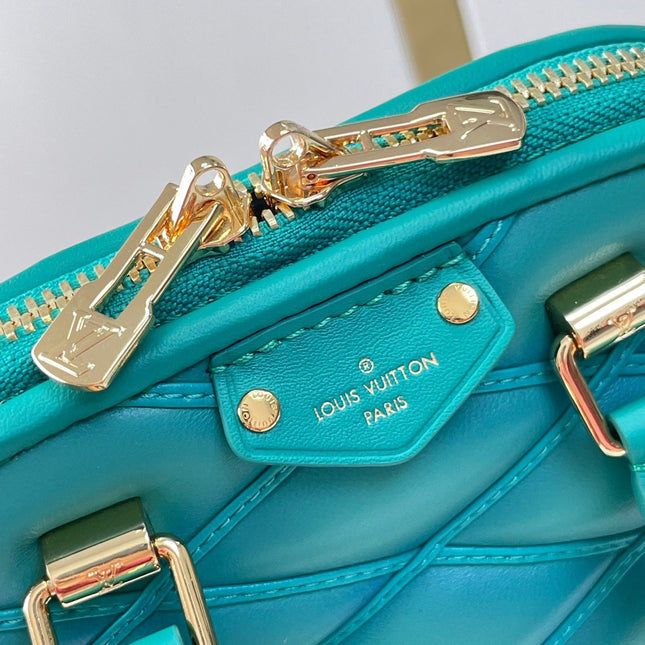 NANO ALMA 18 IN TURQUOISE QUILTED LAMBSKIN GOLD HARDWARE