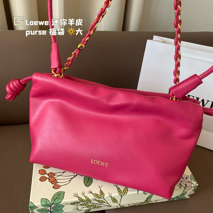 LOE MEDIUM 28 FLAMENCO PURSE IN BRIGHT PINK NAPPA LAMBSKIN