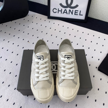 CASUAL SHOES IN GREY LAMBSKIN