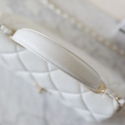 CHANEL 25S FLAP BAG 21 CM IN WHITE LAMBSKIN WITH GOLD HARDWARE