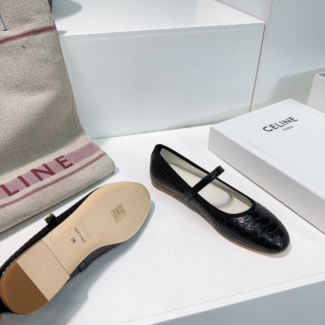 BALLET FLAT IN BLACK EMBOSSED CALFSKIN