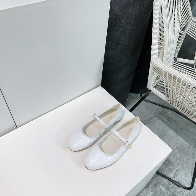 BALLET FLAT IN WHITE EMBOSSED CALFSKIN