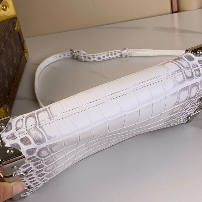 SLIM TRUNK 23 IN WHITE CROCODILE PATTERN CALFSKIN SILVER HARDWARE