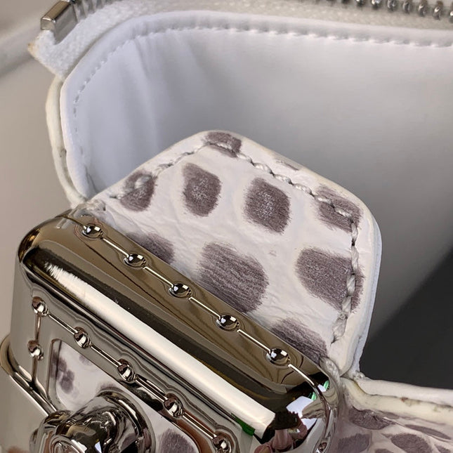 SLIM TRUNK 23 IN WHITE CROCODILE PATTERN CALFSKIN SILVER HARDWARE