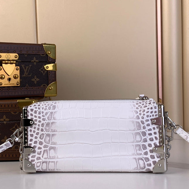 SLIM TRUNK 23 IN WHITE CROCODILE PATTERN CALFSKIN SILVER HARDWARE