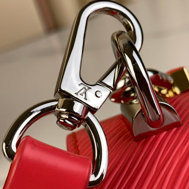 TWIST PM 19 IN RED EPI LEATHER GOLD AND SILVER HARDWARE