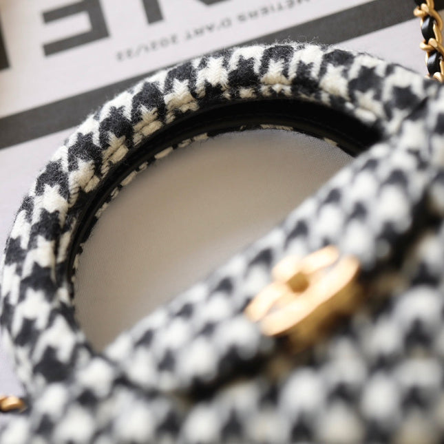 CHANEL 25S KELLY BAG 19 CM IN BLACK MIX WHITE TWEED WITH GOLD HARDWARE