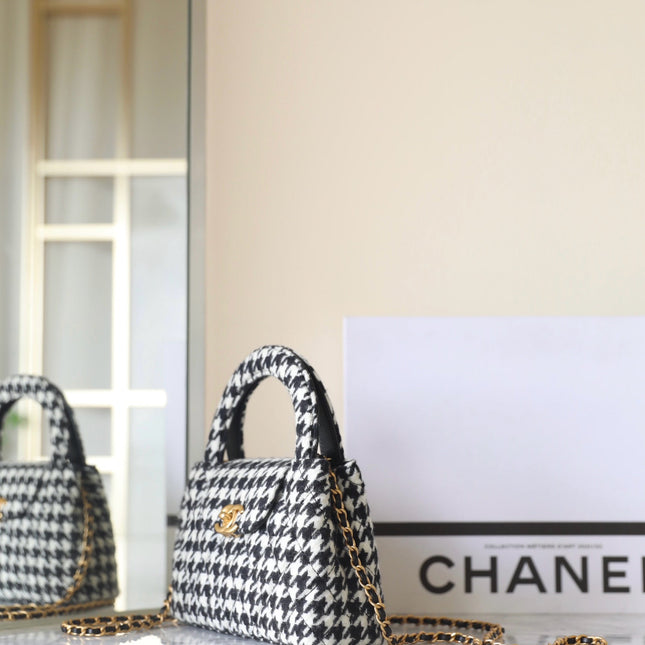 CHANEL 25S KELLY BAG 19 CM IN BLACK MIX WHITE TWEED WITH GOLD HARDWARE