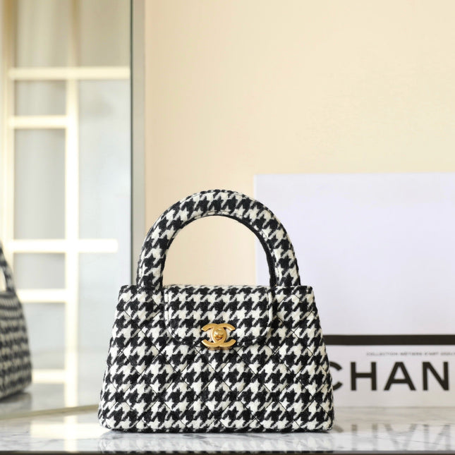 CHANEL 25S KELLY BAG 19 CM IN BLACK MIX WHITE TWEED WITH GOLD HARDWARE