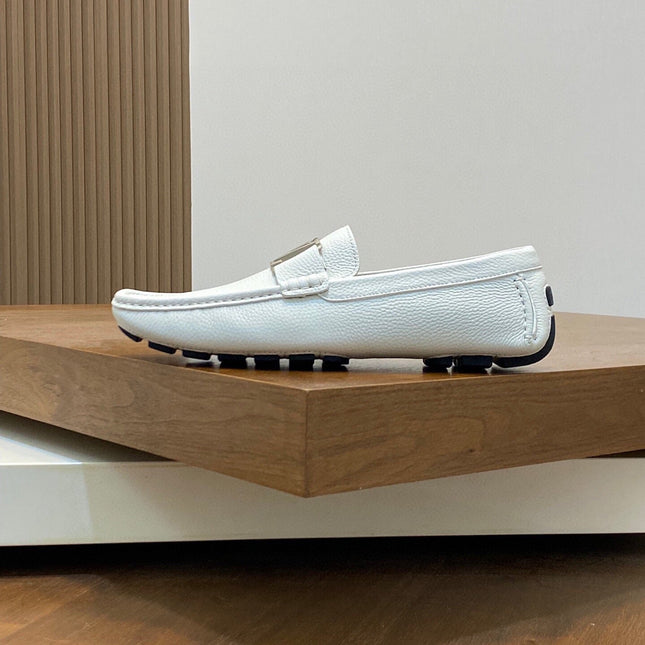 LV LOAFER IN WHITE WRINKLE CALFSKIN WITH SILVER LOGO