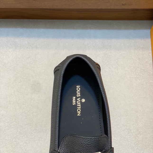 LV LOAFER IN BLACK WRINKLE CALFSKIN WITH SILVER LOGO