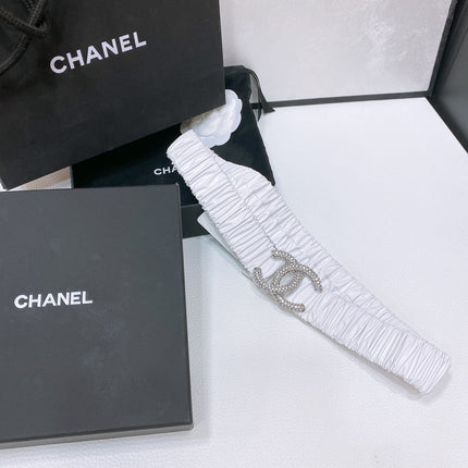 CC ELASTIC BELT 30MM IN WHITE CALFSKIN SILVER HARDWARE WITH RHINSTONES