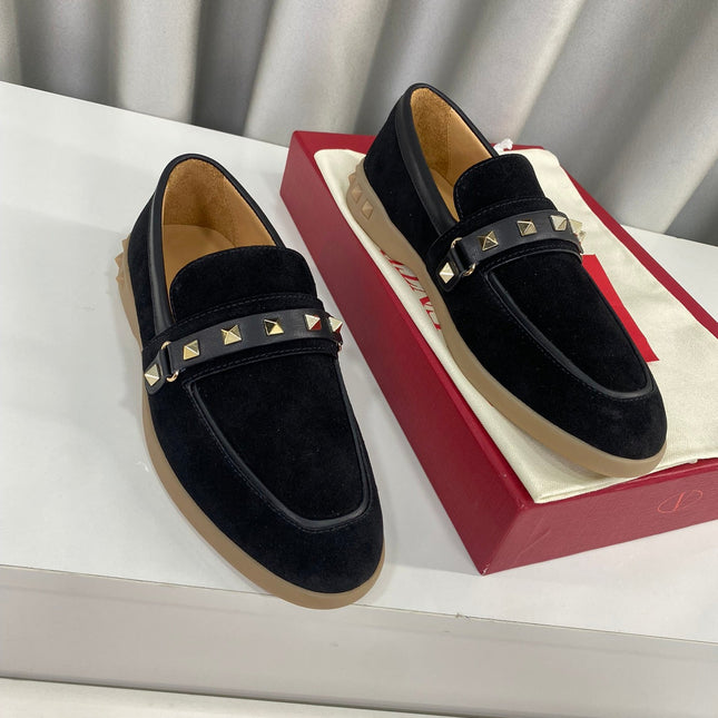 LEISURE FLOWS SPLIT LOAFER IN BLACK SUEDE