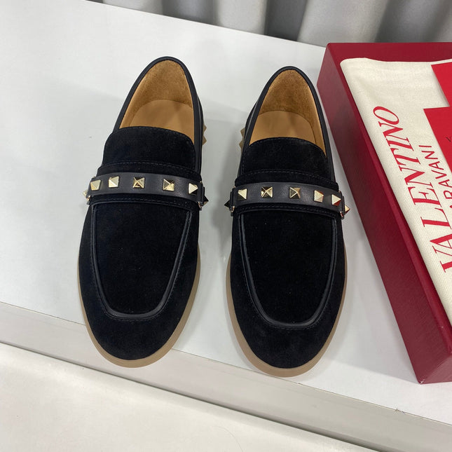 LEISURE FLOWS SPLIT LOAFER IN BLACK SUEDE