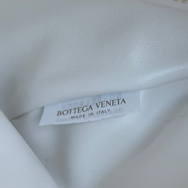 SOLSTICE HEART SHAPE 22 IN WHITE LAMBSKIN