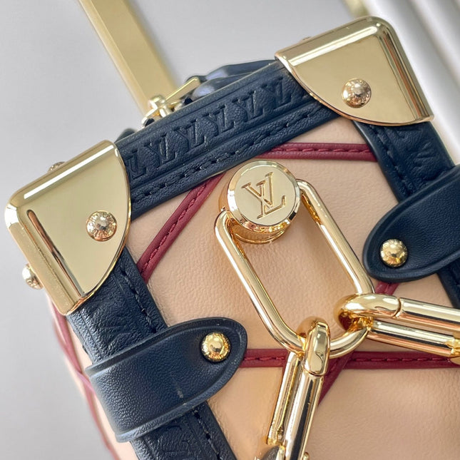 SIDE TRUNK 21 IN BEIGE RED LAMBSKIN WITH CRISS CROSS PATTERN GOLD HARDWARE