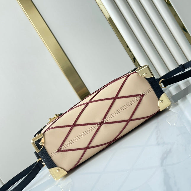 SIDE TRUNK 21 IN BEIGE RED LAMBSKIN WITH CRISS CROSS PATTERN GOLD HARDWARE