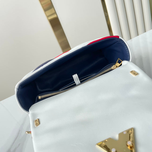 GO-14 MM 23 IN WHITE RED MIX NAVY BLUE QUILTED LAMBSKIN GOLD HARDWARE