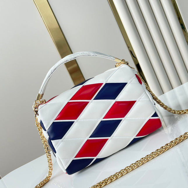 GO-14 MM 23 IN WHITE RED MIX NAVY BLUE QUILTED LAMBSKIN GOLD HARDWARE