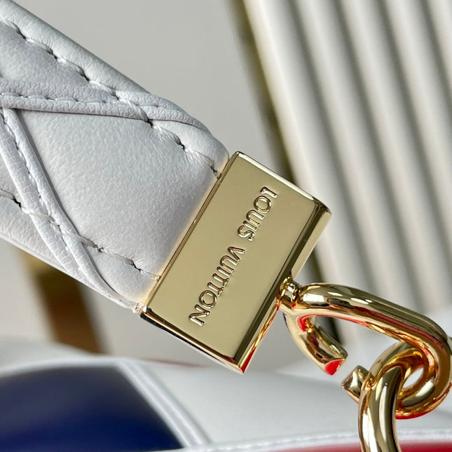 GO-14 MM 23 IN WHITE RED MIX NAVY BLUE QUILTED LAMBSKIN GOLD HARDWARE